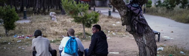 Un grupo de ONG han exigido a Pedro Sánchez una investigación independiente ante la vulneración del derecho a la vida y a la integridad física de miles de en la frontera de Melilla.