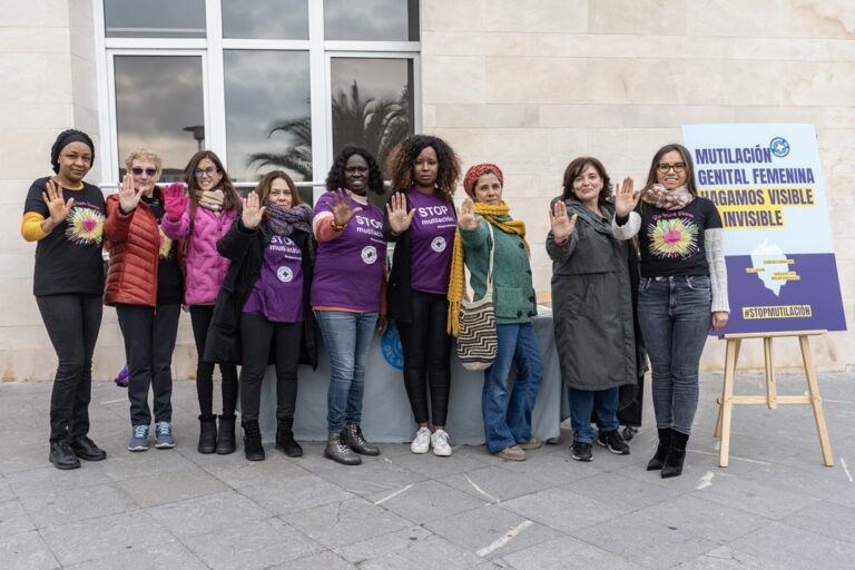 Acto de sensibilización sobre la mutilación genital femenina.