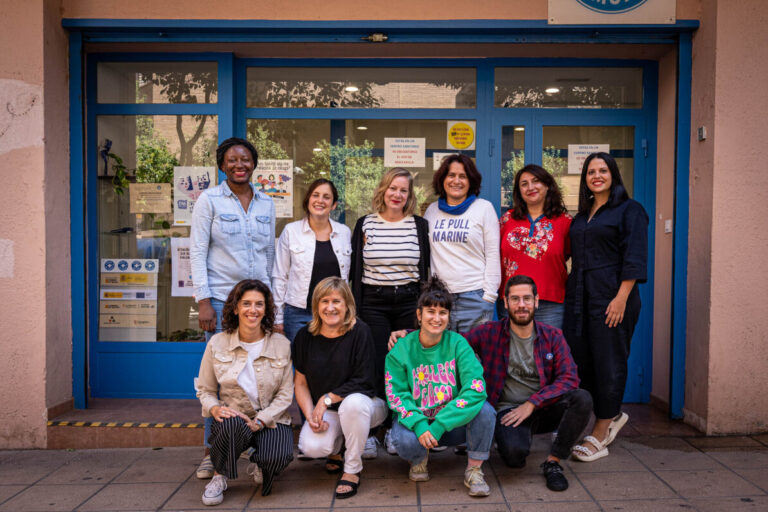 Equipo de Médicos del Mundo Aragón en la sede de Zaragoza. Copy: fotografía de Ignacio Marín para Médicos del Mundo.